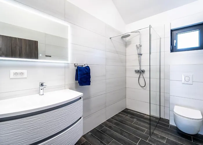 בית נופש Front In Pridraga