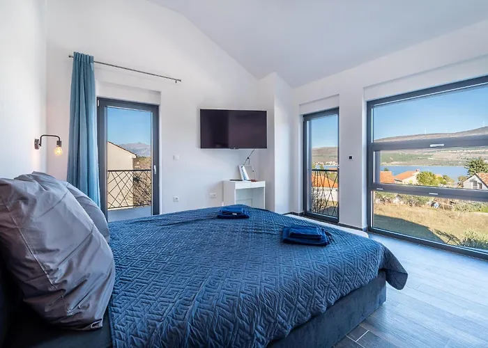 Front In בית נופש *